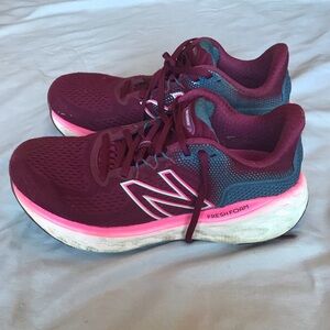 New Balance fresh foam shoes sz 9